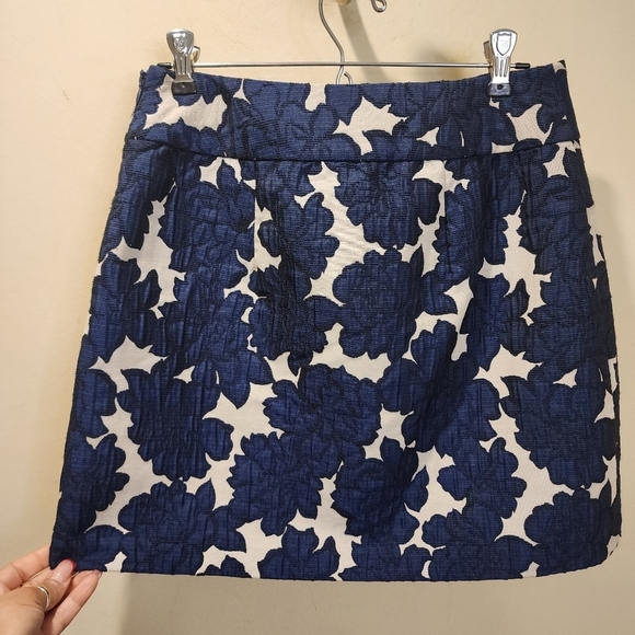 MAISON JULES Cream and Navy Floral A Line Mini Skirt size S - Picture 2 of 14
